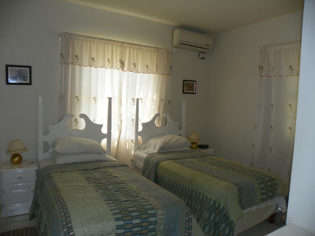 Annjenn Apartments Christ Church Bagian luar foto